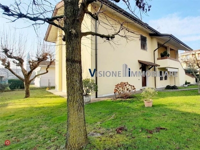 Villa in Vendita in Via Giovanni Bazzea 8 a Santa Maria di Sala