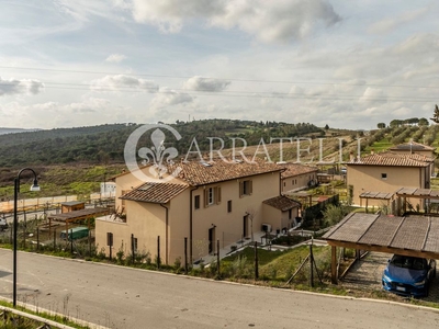 Prestigiosa villa di 105 mq in vendita, Via del pino 11, Greve in Chianti, Toscana
