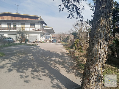 villa indipendente in vendita a Ferrara