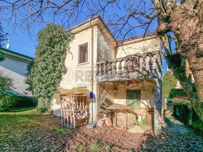 Villa singola in Via brenta, Creazzo, 3 locali, 1 bagno, 118 m²