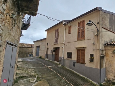 Casa indipendente in Vendita in Via Rocche 20 a Piana degli Albanesi