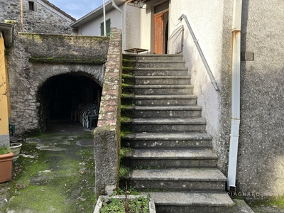 Casa nel borgo di Mocrone