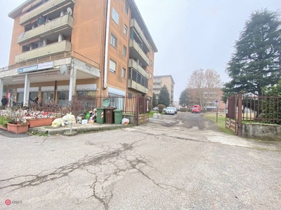 Garage/Posto auto in Vendita in Via I Maggio 39 a Tavazzano con Villavesco
