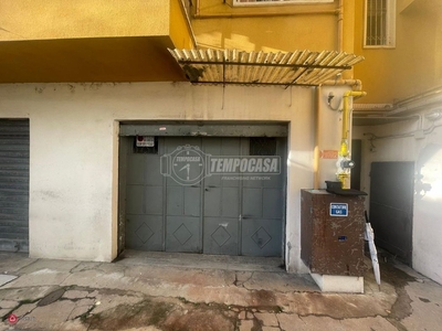 Garage/Posto auto in Vendita in Via Privata Iglesias 32 a Milano