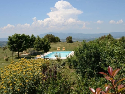 Un monte sulla Valle Umbro Toscana, Piscina, Jacuzzi, Ping Pong, calcio balilla