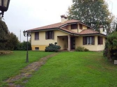 Villa in Vendita in Via Monte Pasubio 65 a Dueville