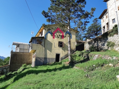 Casa indipendente in vendita, Borgo a Mozzano rocca
