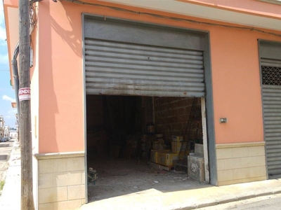 Garage in vendita a Manduria via del Macello angolo Via Matteotti, s.n.