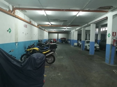 Garage in vendita a Palermo via Oreto
