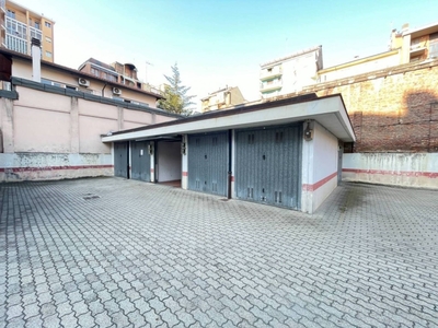 Garage in vendita a Torino corso Trapani, 28