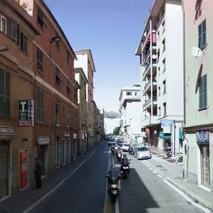 Locale commerciale in affitto, Genova marassi