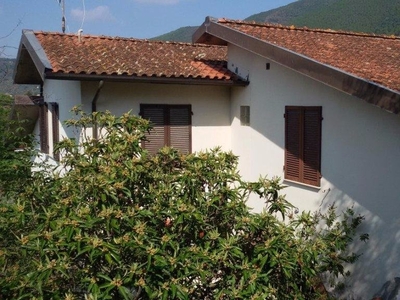 Villa con giardino, San Giuliano Terme asciano