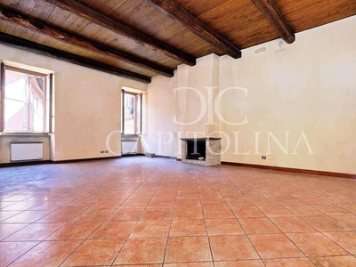 Appartamento di lusso di 120 m² in vendita vicolo di San Celso, Roma, Lazio