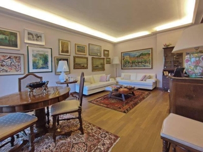 Appartamento di lusso di 130 m² in vendita Corso repubblica, Arona, Piemonte