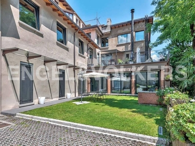 Appartamento di lusso di 180 m² in vendita Lecco, Italia