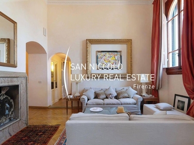 Appartamento di lusso di 205 m² in vendita Via dei Massoni, Firenze, Toscana