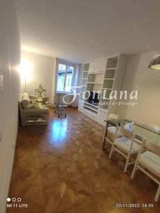 Appartamento di lusso di 77 m² in affitto Via Alberto da Giussano, Milano, Lombardia