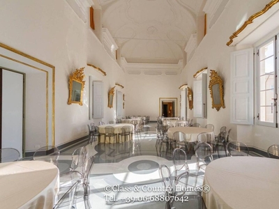 Appartamento di lusso di 973 m² in vendita Piazza Santa Margherita, L'Aquila, Aquila, Abruzzo