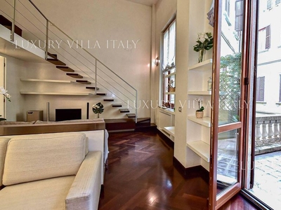 Appartamento di prestigio di 143 m² in vendita Via dell'Orso, Milano, Lombardia