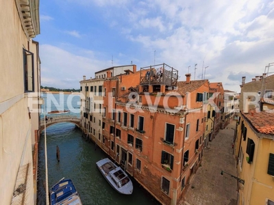 Appartamento di prestigio di 160 m² in vendita Calle Larga dei Boteri, Venezia, Veneto