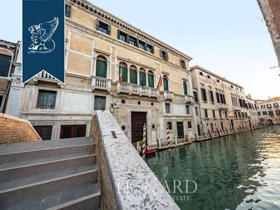Appartamento di prestigio di 250 m² in vendita Venezia, Italia