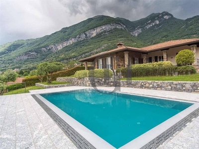 Appartamento di prestigio di 250 m² in vendita Via Nando Travella, 6, Tremezzina, Como, Lombardia