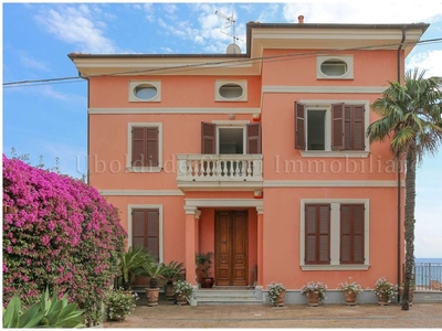 Appartamento di prestigio in vendita Via Cesare Battisti, 38, Ospedaletti, Liguria