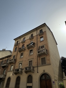 Appartamento in Farina, 5, Torino (TO)
