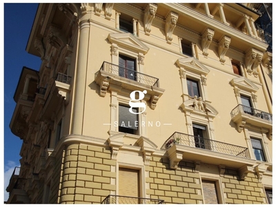 Appartamento in Vendita a Salerno, 138 m²