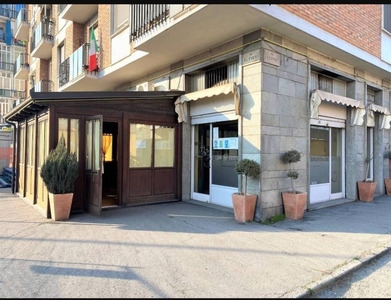Bar in in vendita da privato a Grugliasco via Vittorio Alfieri, 2