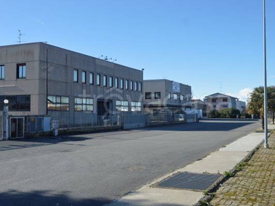 Capannone Industriale in vendita a Caresanablot via Vercelli, 61