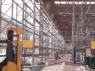 Capannone Industriale mq 6.000 con piani di carico