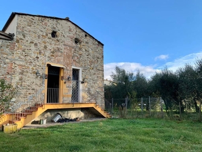 Casa di 230 mq in vendita Via Sant'Andrea a Rovezzano, Firenze, Toscana