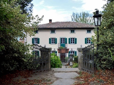 Esclusiva villa in vendita Strada Comunale dei Colli, 85, Castiglione di Garfagnana, Toscana