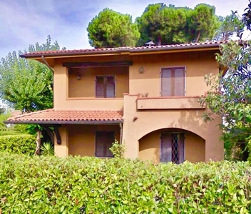 Esclusiva villa di 250 mq in vendita Via Fratelli Cervi, Forte dei Marmi, Lucca, Toscana