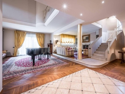 Esclusiva villa di 365 mq in vendita Via Monteverdi, Chiari, Lombardia