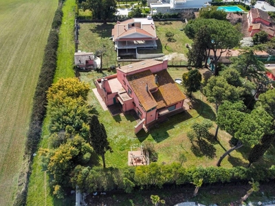 Esclusiva villa di 480 mq in vendita Via Fratelli Maristi, Roma, Lazio