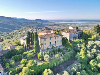 Esclusiva villa di 500 mq in vendita Via per Montigiano, Massarosa, Lucca, Toscana