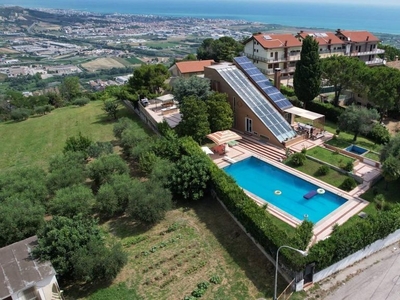 Esclusiva villa di 525 mq in vendita Contrada San Giovanni, 9, Colonnella, Abruzzo