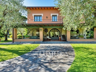 Esclusiva villa di 720 mq in vendita Via Verziere, 4, Pietrasanta, Toscana