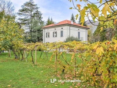 Esclusiva villa in vendita Gemonio, Lombardia