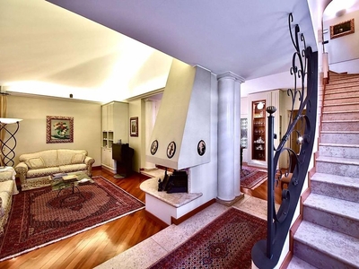 Esclusiva villa in vendita via Robecco, Cinisello Balsamo, Lombardia