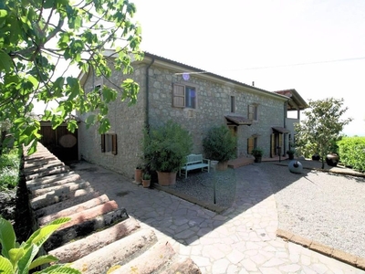 Lussuoso casale in vendita Sassofortino, Roccastrada, Grosseto, Toscana