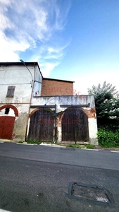 Magazzino in vendita a Portacomaro via Generale Stefano Degiani, 26