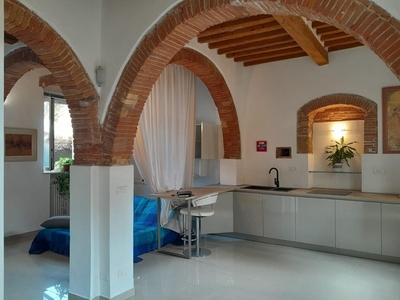 Monolocale in Vendita a Livorno, 132'000€, 45 m², arredato
