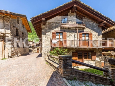 Prestigiosa casa di 200 mq in vendita Rue de la Chapelle Verrand, 21, Pré-Saint-Didier, Valle d’Aosta