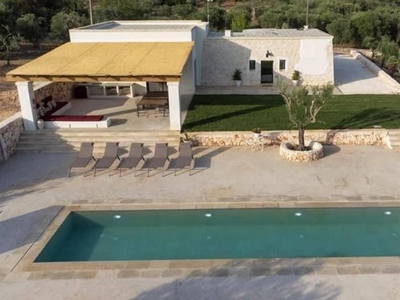 Prestigiosa villa di 120 mq in vendita, Contrada Cervarolo, Ostuni, Brindisi, Puglia