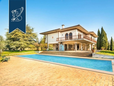 Prestigiosa villa di 1270 mq in vendita, Verona, Italia