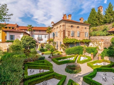 Prestigiosa villa di 1400 mq in vendita Viale Risorgimento, Romano Canavese, Provincia di Torino, Piemonte