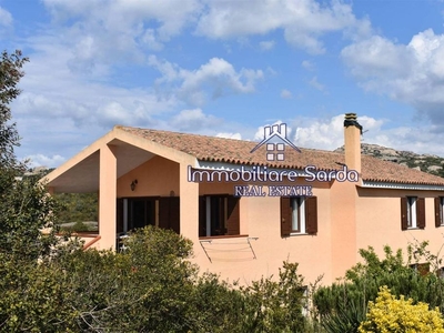 Prestigiosa villa di 150 mq in vendita cuncosu, Arzachena, Sardegna